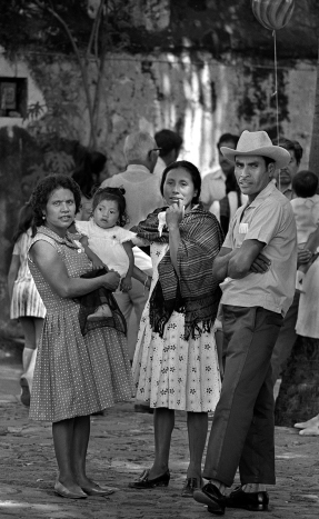 #1017-H-010 Mexico December 1970 Mexican Family There are relatively few Mexicans who are not descended from Aztecs, Mayas, and other native Americans.